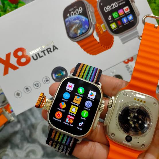 X8 Ultra 4G Smartwatch